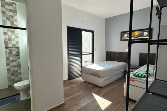 Casa à venda com 4 quartos, 250m² em Paraíso, Santo André