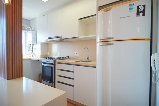 Cozinha de apartamento à venda com 3 quartos, 60m² em Condomínio Terrabela, Porto Alegre