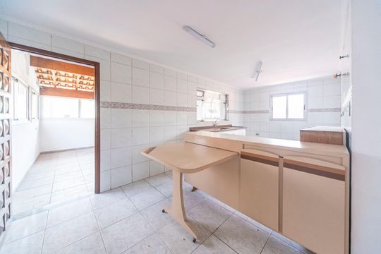 Cozinha casa 2 de casa à venda com 4 quartos, 270m² em Vila Humaita, Santo André