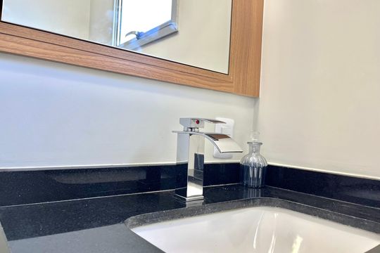 Banheiro de apartamento à venda com 2 quartos, 59m² em Vila Paulista, São Paulo