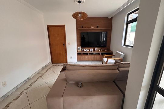 Apartamento para alugar com 4 quartos, 220m² em Nova Floresta, Belo Horizonte