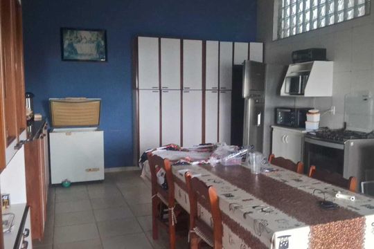 Casa de Condomínio para alugar com 7 quartos, 300m² em Canto das Águas, Jacareí