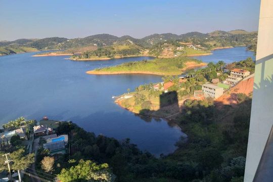 Casa de Condomínio para alugar com 7 quartos, 300m² em Canto das Águas, Jacareí