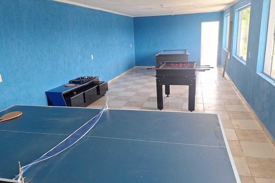 Casa de Condomínio para alugar com 7 quartos, 300m² em Canto das Águas, Jacareí