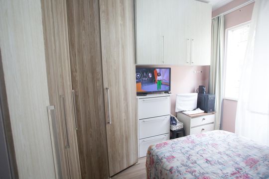 Quarto Suíte de apartamento à venda com 2 quartos, 58m² em Tanque, Rio de Janeiro