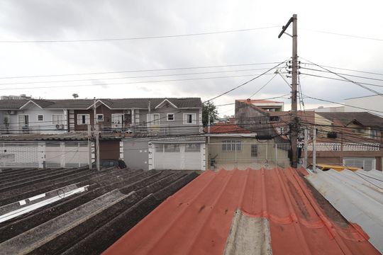 Vista de casa à venda com 3 quartos, 120m² em Parada Inglesa, São Paulo