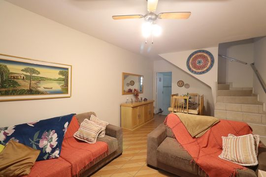 Sala de casa à venda com 3 quartos, 120m² em Parada Inglesa, São Paulo