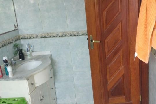 Banheiro 3 de apartamento à venda com 3 quartos, 133m² em Petrópolis, Porto Alegre