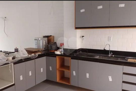 Casa de Condomínio para alugar com 3 quartos, 140m² em Itapuã, Salvador