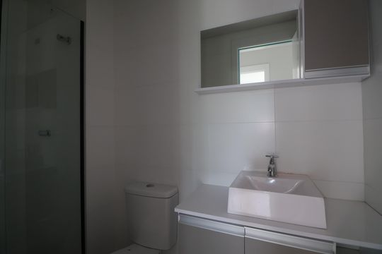 Banheiro de apartamento para alugar com 2 quartos, 49m² em Centro, Canoas
