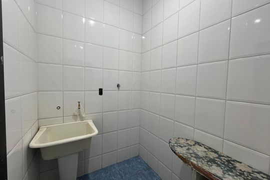 Área de Serviço de casa à venda com 5 quartos, 250m² em Jardim Santa Cruz (zona Norte), São Paulo