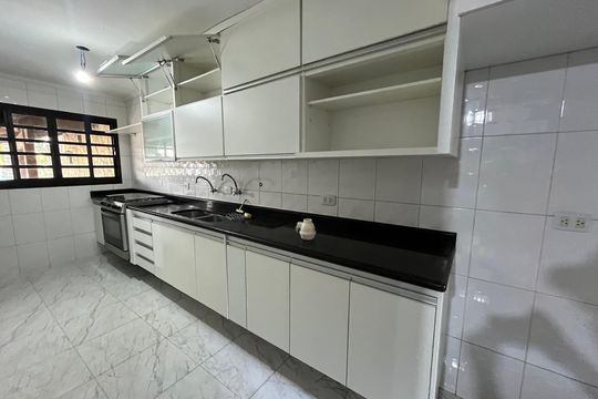 Cozinha de casa à venda com 5 quartos, 250m² em Jardim Santa Cruz (zona Norte), São Paulo