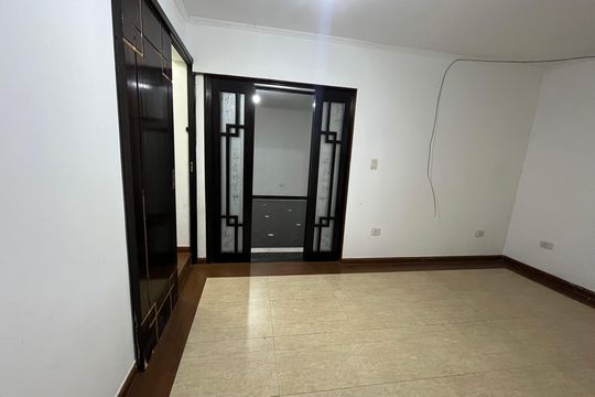 Sala de casa para alugar com 5 quartos, 250m² em Jardim Santa Cruz (zona Norte), São Paulo