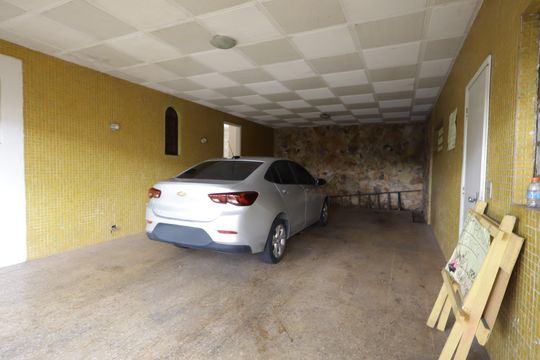 Garagem de casa à venda com 3 quartos, 260m² em Vila Sonia, São Paulo
