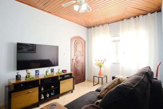 Casa à venda com 6 quartos, 351m² em Vila Nova Savoia, São Paulo
