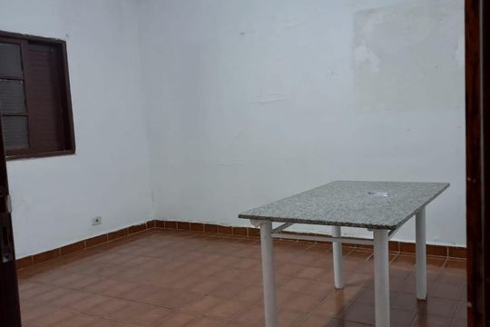 Quarto de casa à venda com 2 quartos, 150m² em Vila Liviero, São Paulo