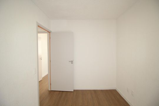 Quarto 2 de apartamento para alugar com 2 quartos, 41m² em Jardim Carvalho, Porto Alegre