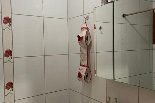 Banheiro  de casa à venda com 2 quartos, 50m² em Olaria, Canoas