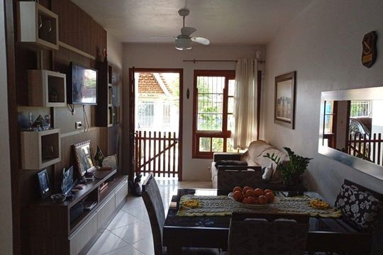 Casa à venda com 2 quartos, 50m² em Olaria, Canoas