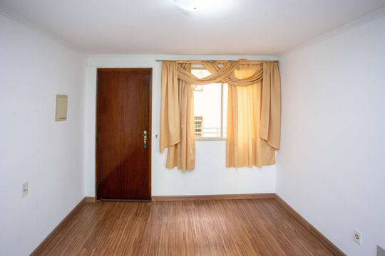 Sala de apartamento à venda com 2 quartos, 45m² em Conceição, Diadema
