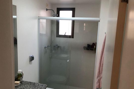 Banheiro de apartamento à venda com 4 quartos, 169m² em Indianópolis, São Paulo