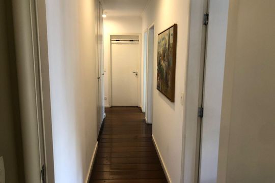 Corredor de apartamento à venda com 4 quartos, 169m² em Indianópolis, São Paulo