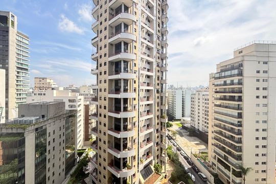 Vista de apartamento para alugar com 3 quartos, 161m² em Itaim Bibi, São Paulo