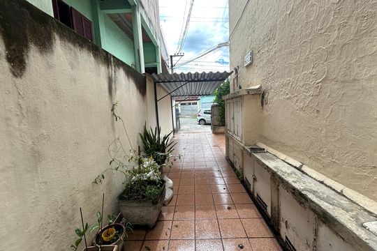 Garagem de casa à venda com 2 quartos, 90m² em Abolição, Rio de Janeiro