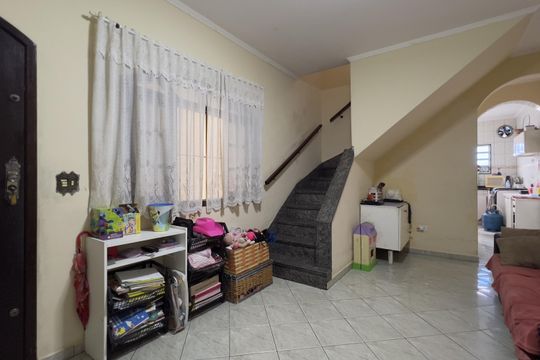 Sala de casa para alugar com 2 quartos, 140m² em Jardim Santa Maria, Guarulhos