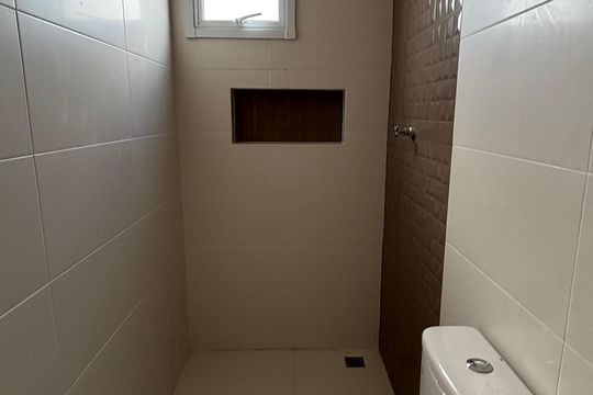 Banheiro da Suíte de apartamento à venda com 2 quartos, 100m² em Parque das Nações, Santo André
