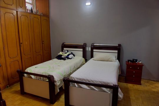 Suíte de casa para alugar com 8 quartos, 568m² em Calafate, Belo Horizonte