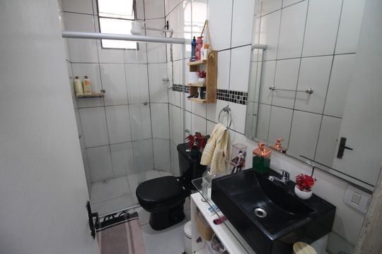 Banheiro de apartamento para alugar com 2 quartos, 90m² em Jardim Riacho das Pedras, Contagem