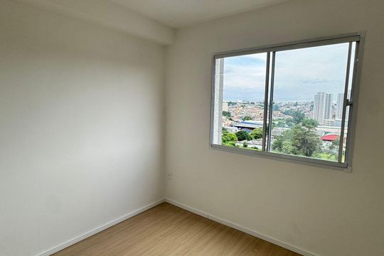 Sala/Quarto de kitnet/studio para alugar com 1 quarto, 18m² em Jardim Jaragua (Sao Domingos), São Paulo