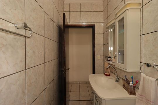 Banheiro de casa à venda com 2 quartos, 151m² em Bangú, Santo André