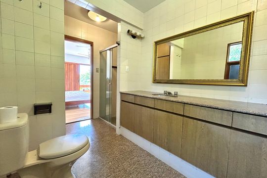 Banheiro Suíte  de casa de condomínio para alugar com 5 quartos, 555m² em Santo Antonio de Lisboa, Florianópolis