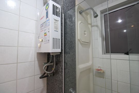 Banheiro de apartamento para alugar com 2 quartos, 67m² em Freguesia (jacarepaguá), Rio de Janeiro