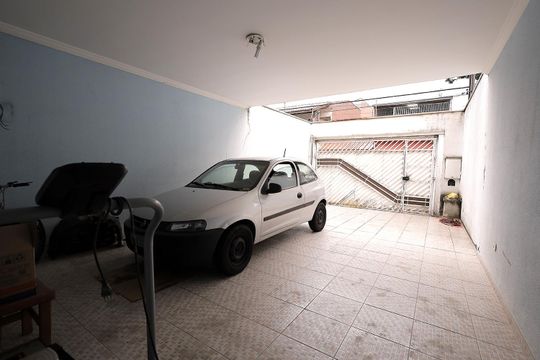 Garagem de casa à venda com 4 quartos, 158m² em Parque Novo Oratório, Santo André