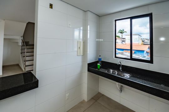 Apartamento para alugar com 3 quartos, 122m² em Planalto, Belo Horizonte