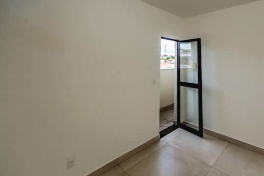Apartamento para alugar com 3 quartos, 122m² em Planalto, Belo Horizonte