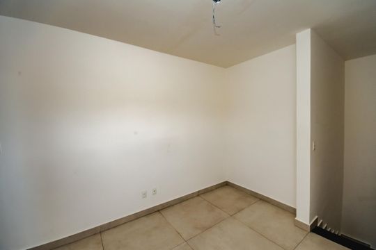 Apartamento para alugar com 3 quartos, 122m² em Planalto, Belo Horizonte