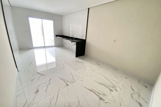 Casa à venda com 3 quartos, 130m² em Parque Sao Domingos, São Paulo