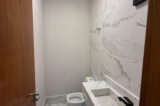 Casa à venda com 2 quartos, 109m² em Vila Mangalot, São Paulo