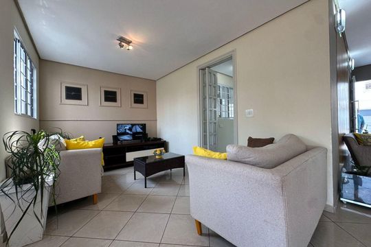 Casa para alugar com 3 quartos, 330m² em Freguesia do Ó, São Paulo