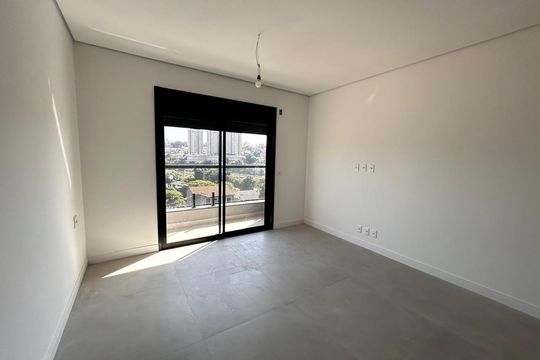 Casa à venda com 3 quartos, 250m² em Jardim Felicidade (Zona Oeste), São Paulo