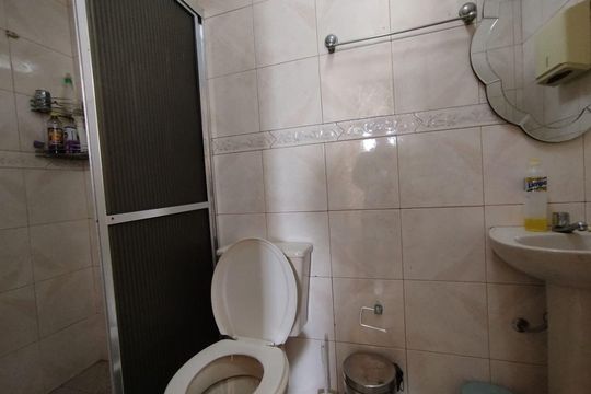 Casa à venda com 4 quartos, 217m² em Jardim Santo Elias, São Paulo