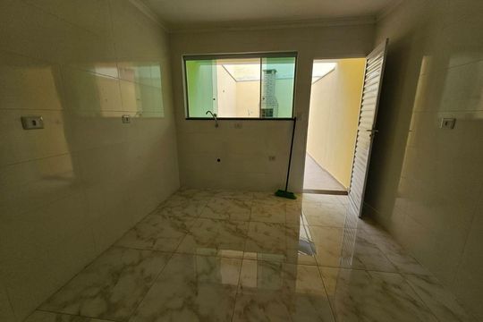 Casa à venda com 2 quartos, 120m² em Jardim Monjolo, São Paulo