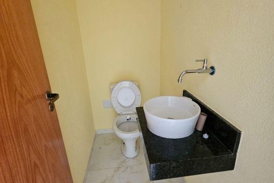Casa à venda com 2 quartos, 120m² em Jardim Monjolo, São Paulo