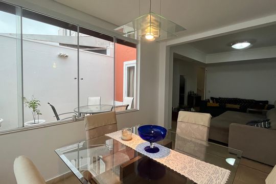 Casa de Condomínio à venda com 4 quartos, 163m² em Vila 31 de Março, Campinas