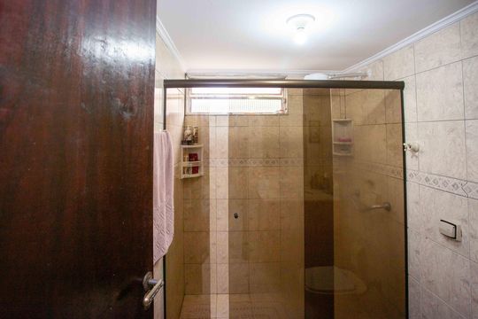 Banheiro de apartamento à venda com 2 quartos, 70m² em Jardim Prudência, São Paulo