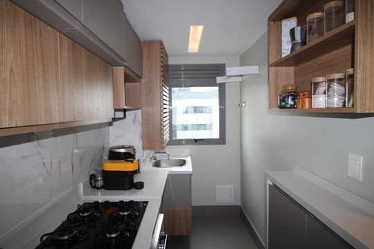 Cozinha de apartamento à venda com 1 quarto, 48m² em Bela Vista, Porto Alegre